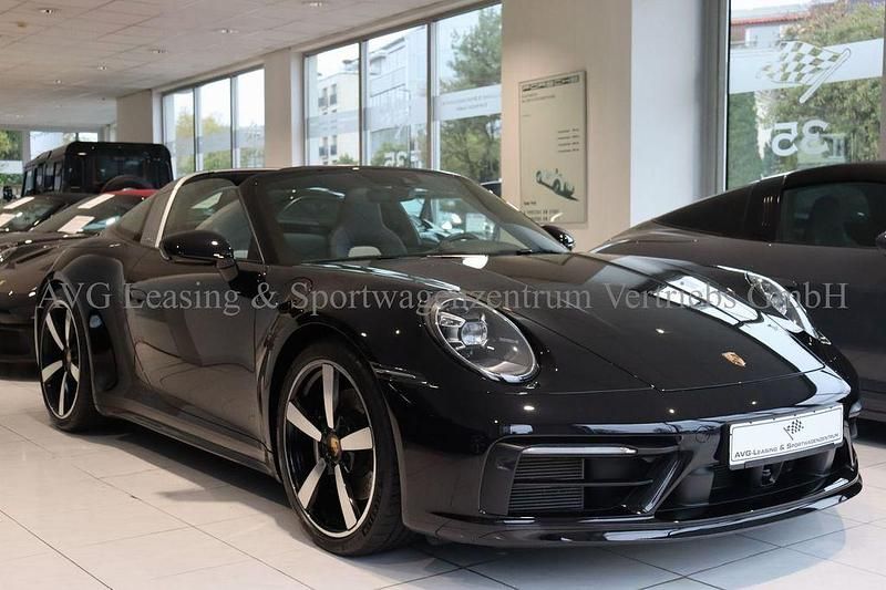 Tiefschwarzmetallic Gebraucht 2024 Porsche 911 Targa 4S Cabrio | 188.800 € - Bild 1/4