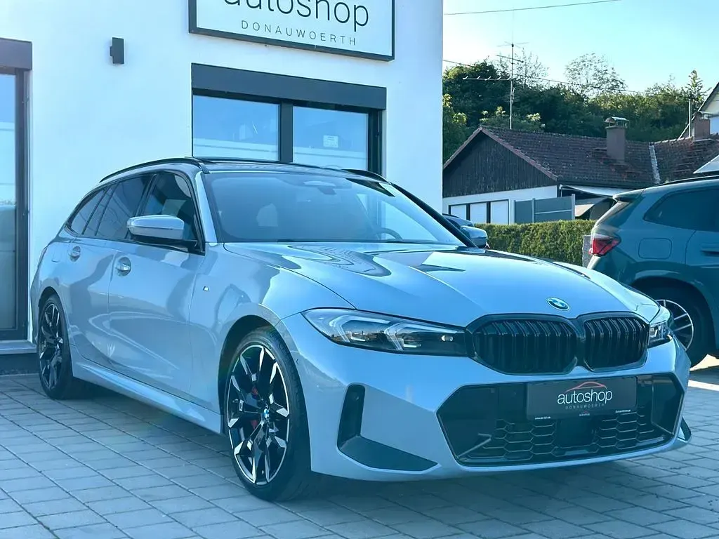Gebraucht BMW 320 M Sport 190 PS (139 kW) 2024 Grau Kombi