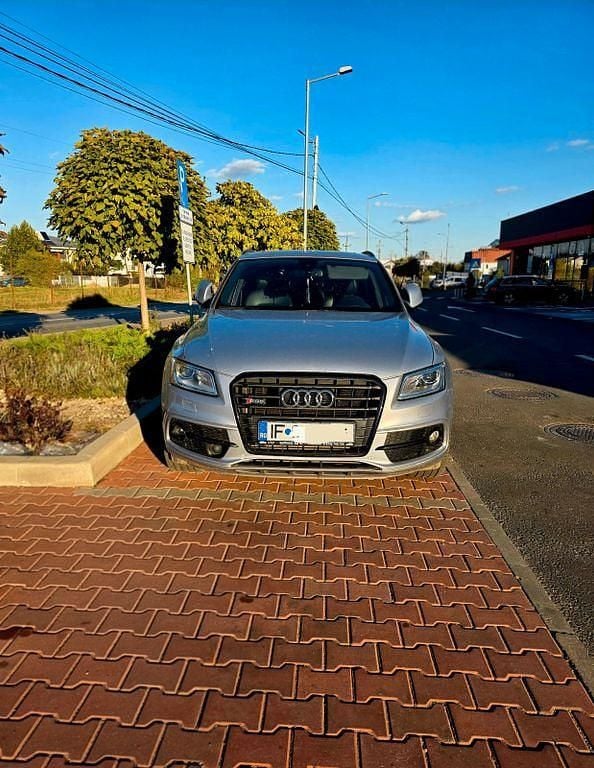 Silber Gebraucht 2015 Audi SQ5 Sport SUV | 21.400 € (Etwas zu teuer) - Bild 1/4