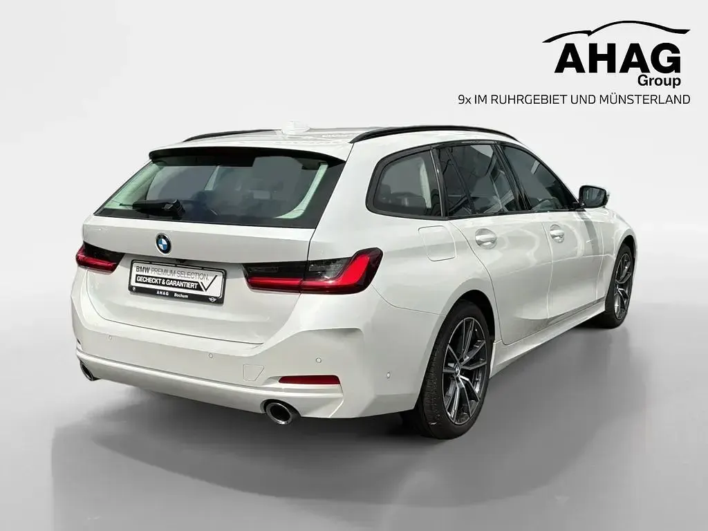 Gebraucht BMW 320 Comfort Edition 190 PS (139 kW) 2024 Mineralweiß Kombi