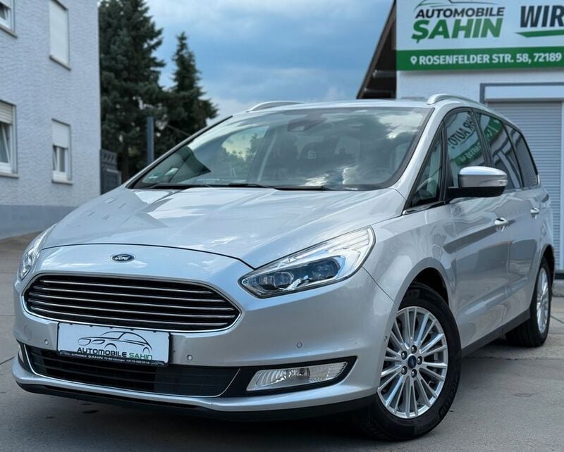 Silber Gebraucht 2016 Ford Galaxy Titanium Van / Kleinbus | 13.990 € (Superpreis) - Bild 1/4