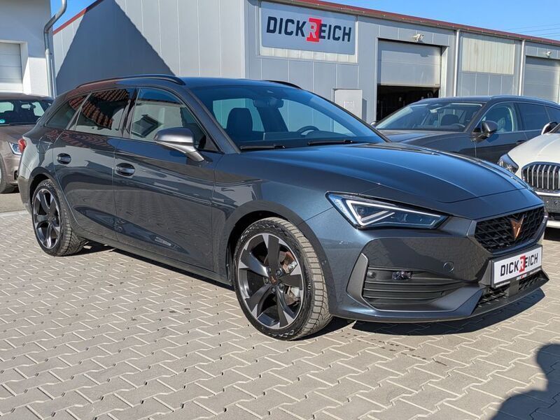 Grau Gebraucht 2024 Cupra Leon Limousine | 27.950 € (Fairer Preis) - Bild 1/4