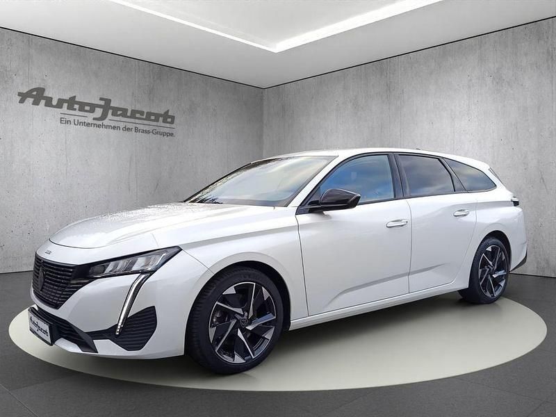 Gebraucht Peugeot 308 SW Allure 131 PS (96 kW) 2022 Weiß Kombi