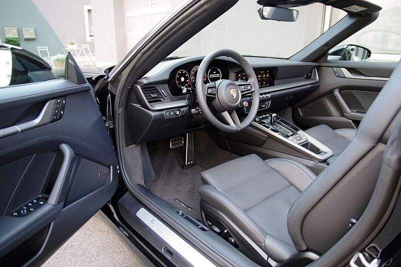 Gebraucht Porsche 992 Chrono 480 PS (353 kW) 2025 Schwarz Cabrio