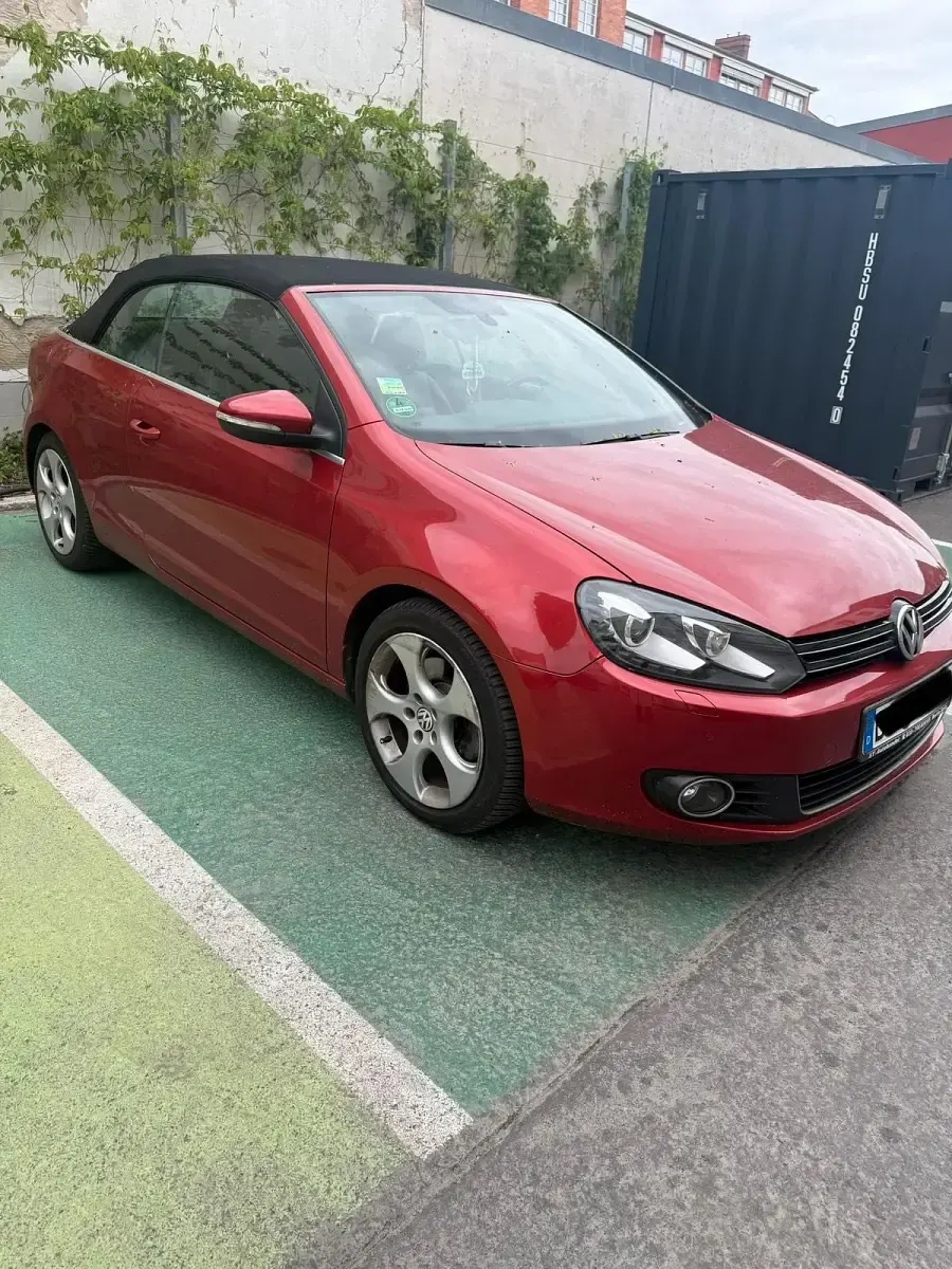 Gebraucht VW Golf 160 PS (117 kW) 2011 Rot Cabrio