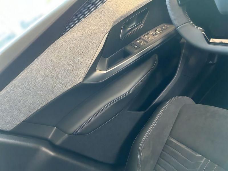 Blau Gebraucht 2024 Peugeot 5008 Van / Kleinbus | 40.949 € (Fairer Preis) - Bild 1/4