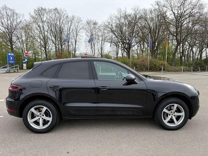 Gebraucht Porsche Macan 252 PS (185 kW) 2016 Schwarz SUV