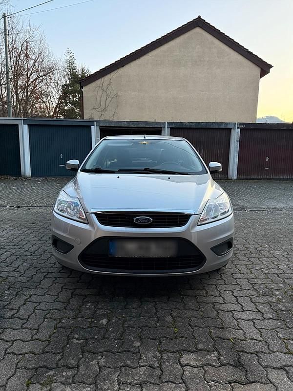 Silber Gebraucht 2008 Ford Focus Limousine | 1.850 € (Guter Preis) - Bild 1/4
