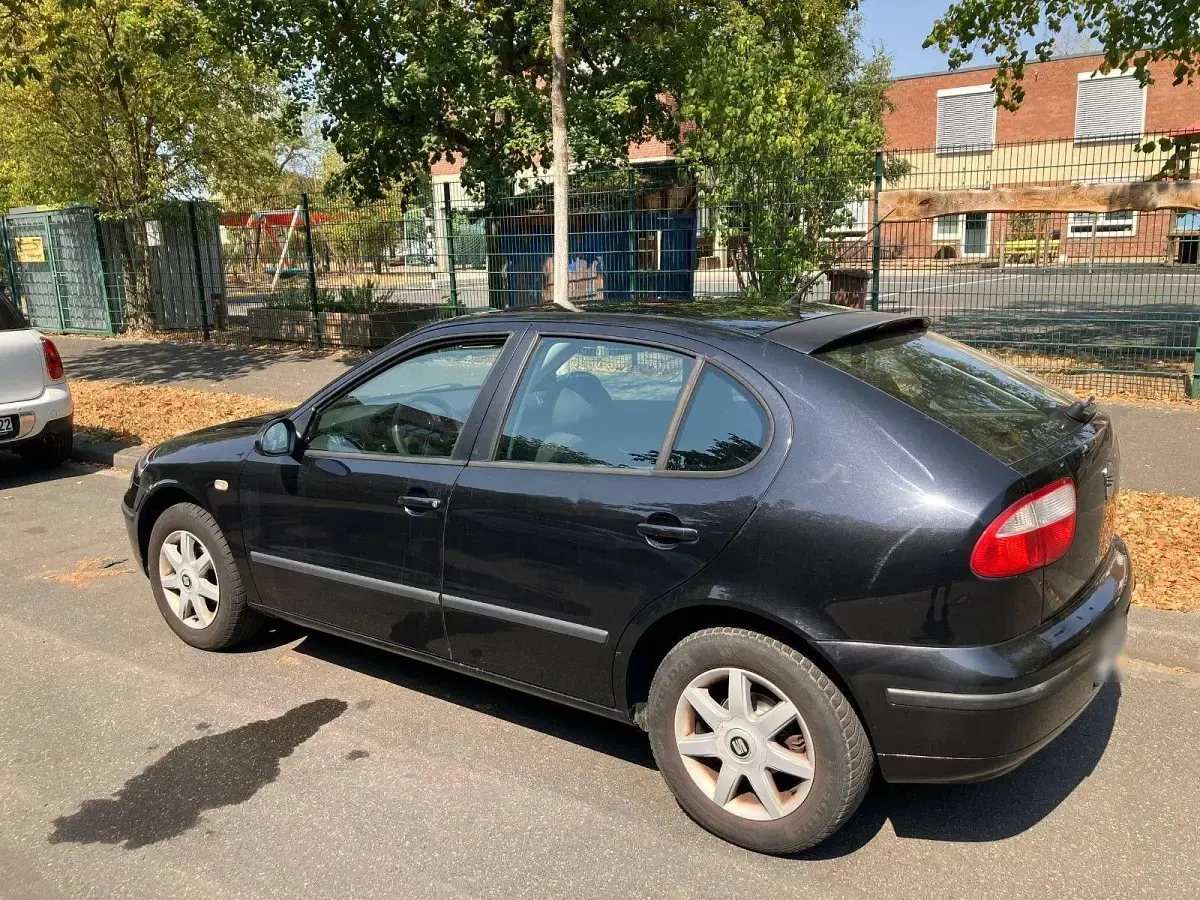 Gebraucht Seat Leon 105 PS (77 kW) 2006 Schwarz Kleinwagen