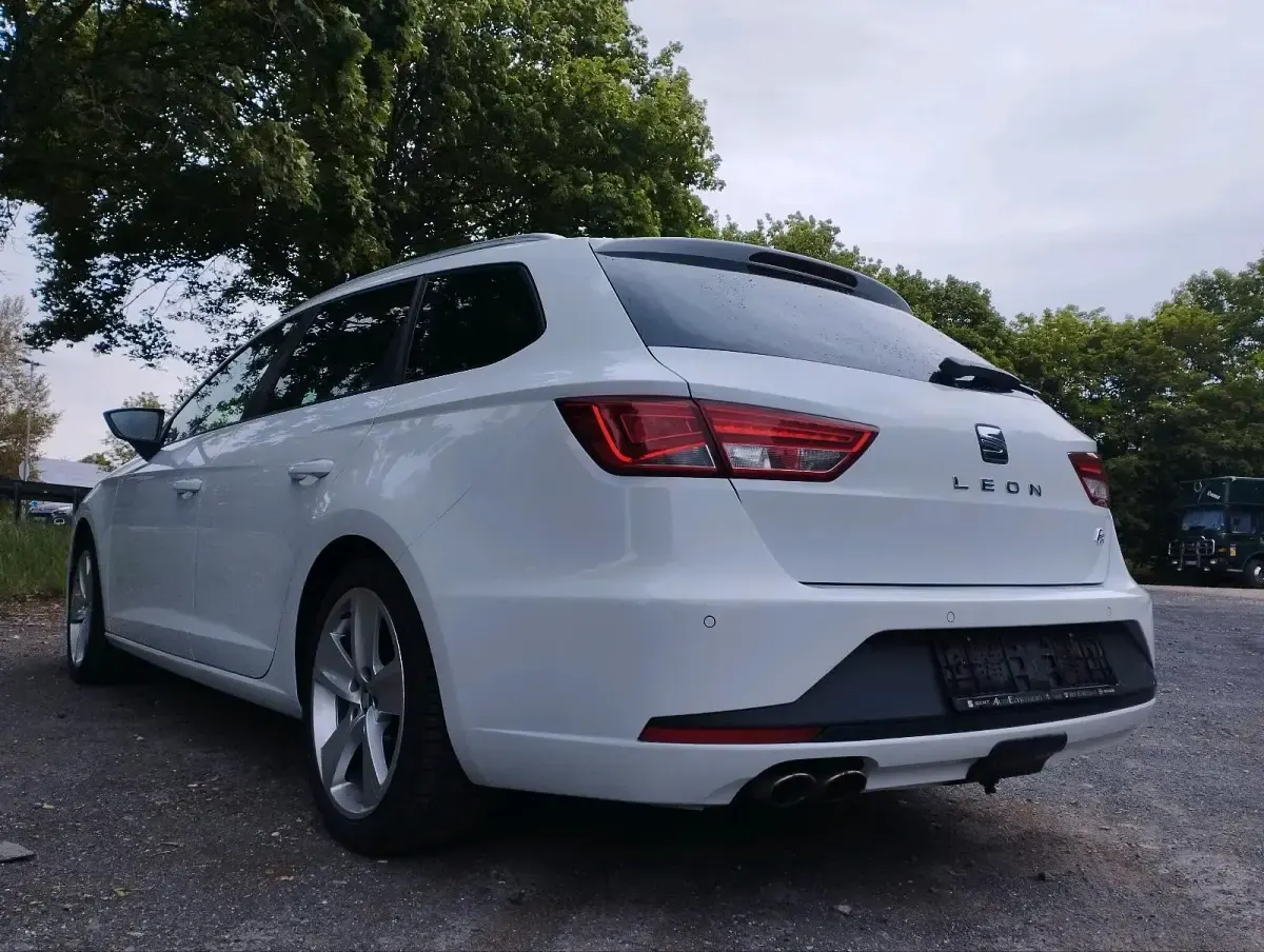Brugt Seat Leon FR 150 HK (110 kW) 2014 Hvid Stationcar