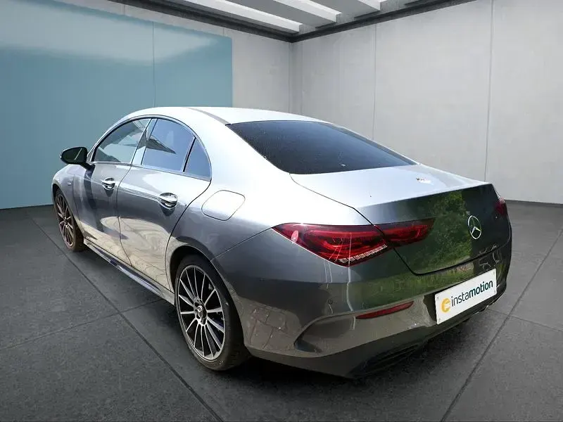 Gebraucht Mercedes CLA200 163 PS (119 kW) 2022 Grau Coupé