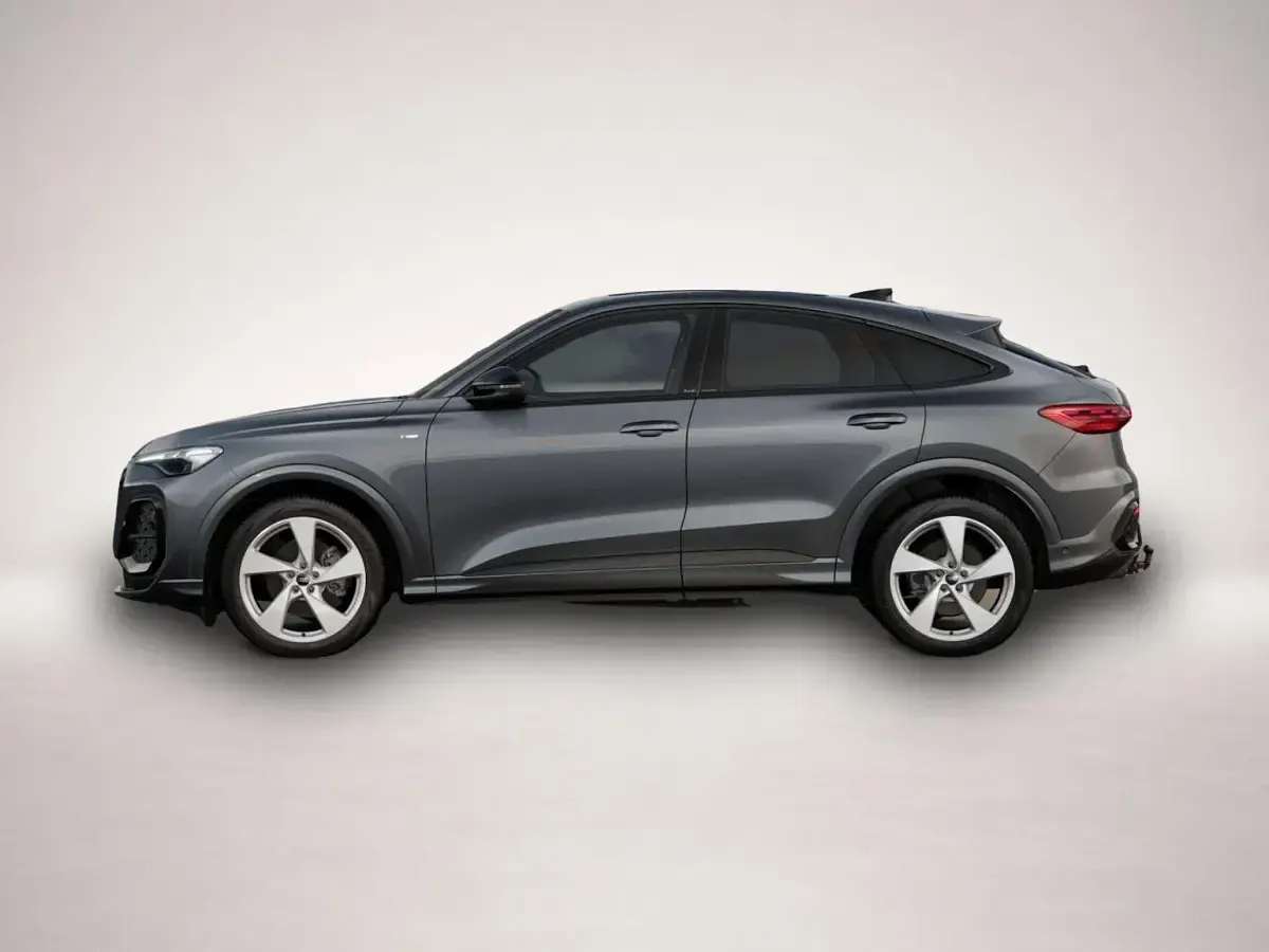 Gebraucht Audi Q5 Ambiente 204 PS (150 kW) 2026 Manufacturer SUV