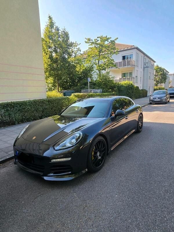 Grau Gebraucht 2013 Porsche Panamera Limousine | 32.000 € (Fairer Preis) - Bild 1/4