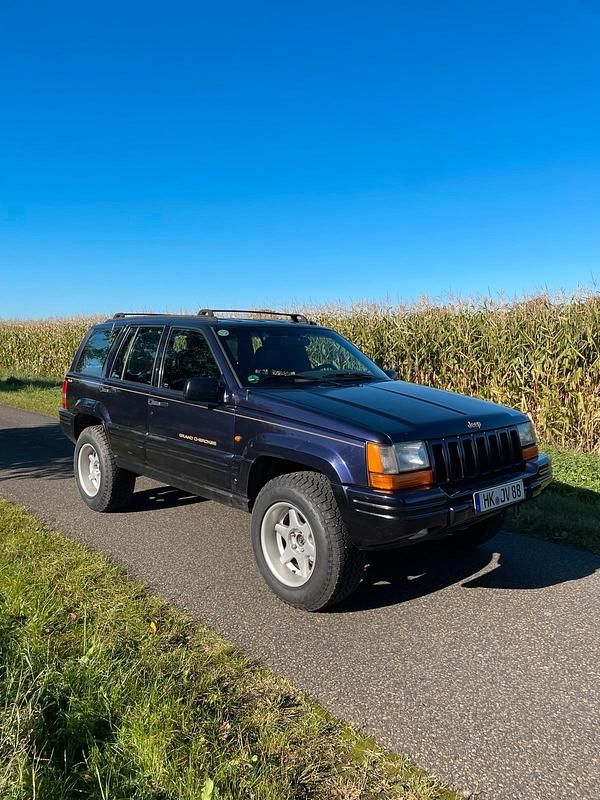 Blau Gebraucht 1997 Jeep Grand Cherokee SUV | 6.900 € (Guter Preis) - Bild 1/4