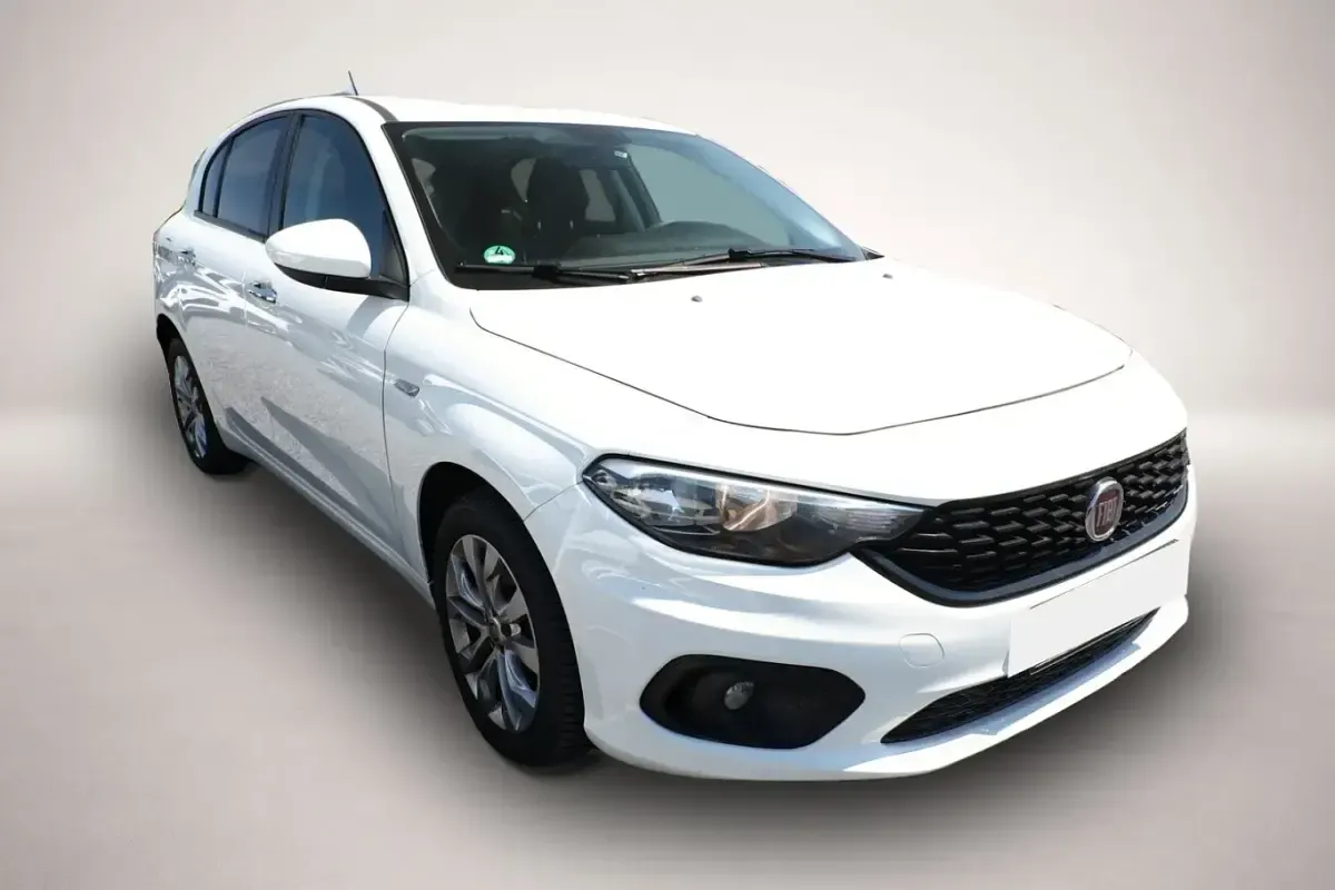 Gebraucht Fiat Tipo Easy 120 PS (88 kW) 2019 Weiß Limousine