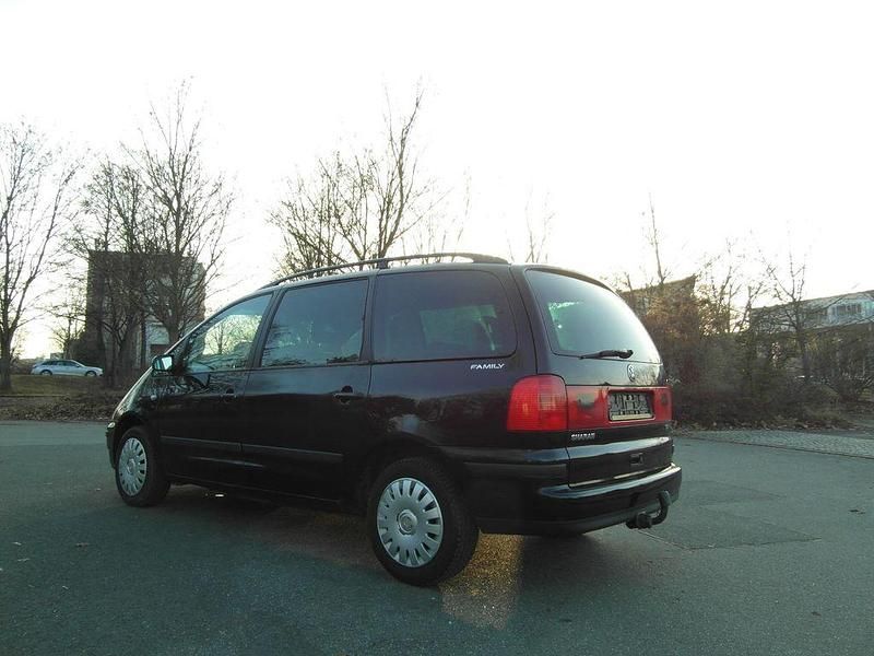 Gebraucht VW Sharan Family 116 PS (85 kW) 2003 Schwarz Van / Kleinbus