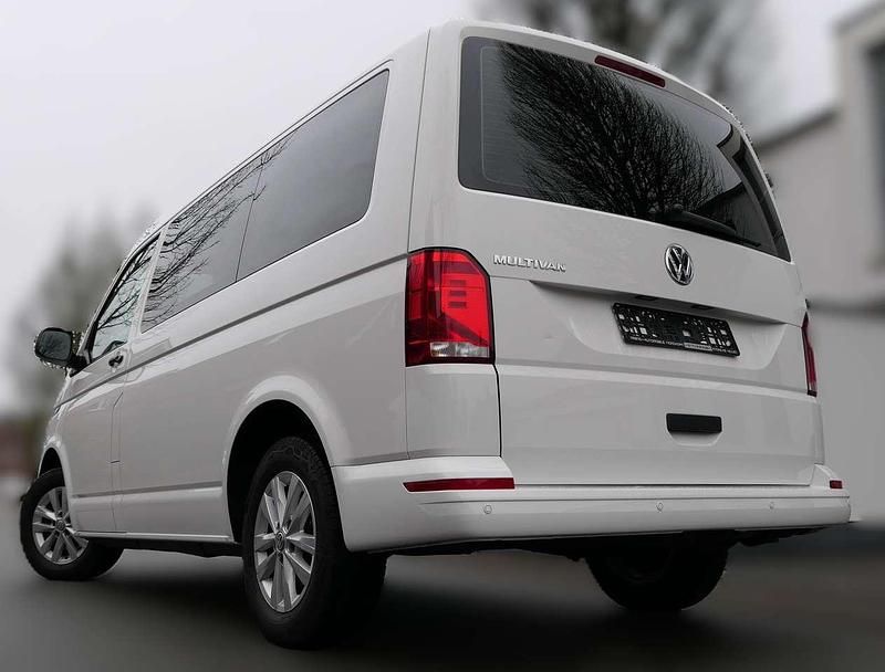 Gebraucht VW Multivan 150 PS (110 kW) 2021 Candyweiß Van