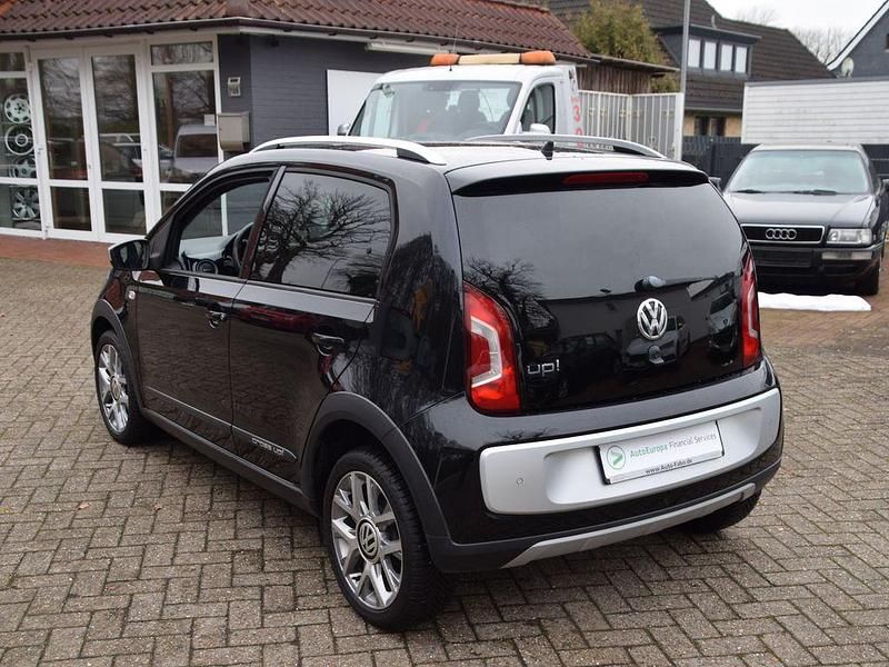 Gebraucht VW cross up! Style 75 PS (55 kW) 2015 Schwarz Kleinwagen
