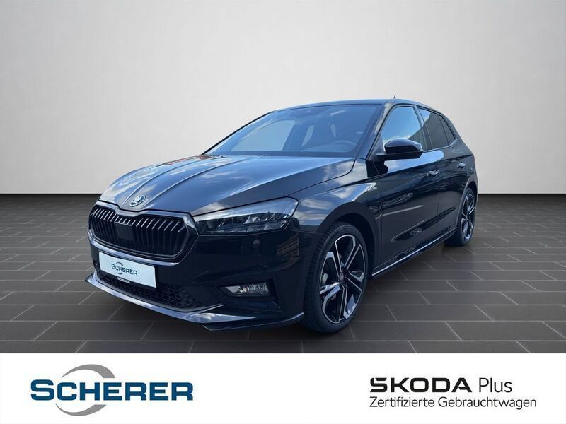 Blackmagic perleffekt (metallic) Gebraucht 2025 Skoda Fabia Monte Carlo Limousine | 25.900 € (Fairer Preis) - Bild 1/4