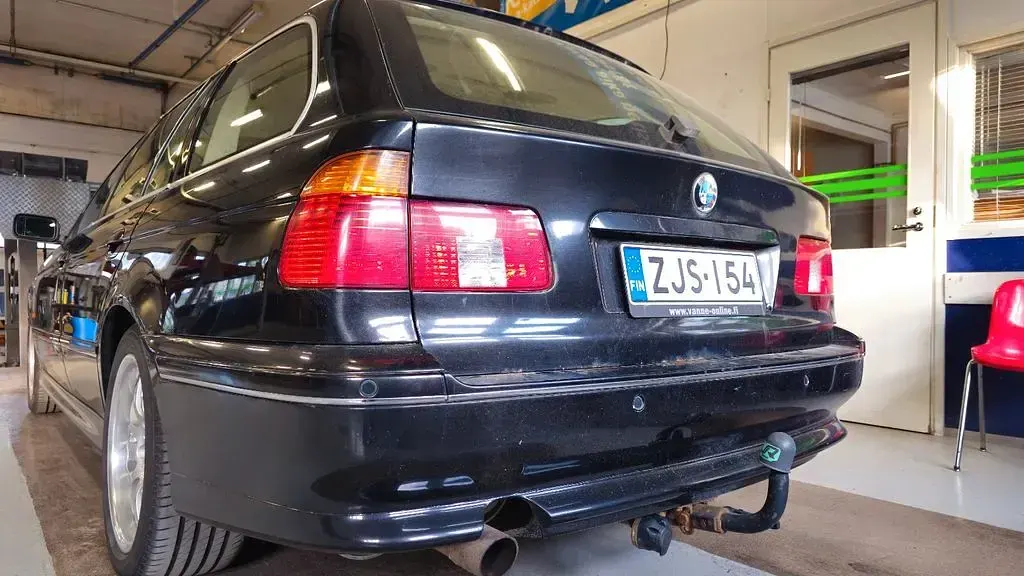 Gebraucht BMW 540 Sport Line 286 PS (210 kW) 2002 Schwarz Kombi