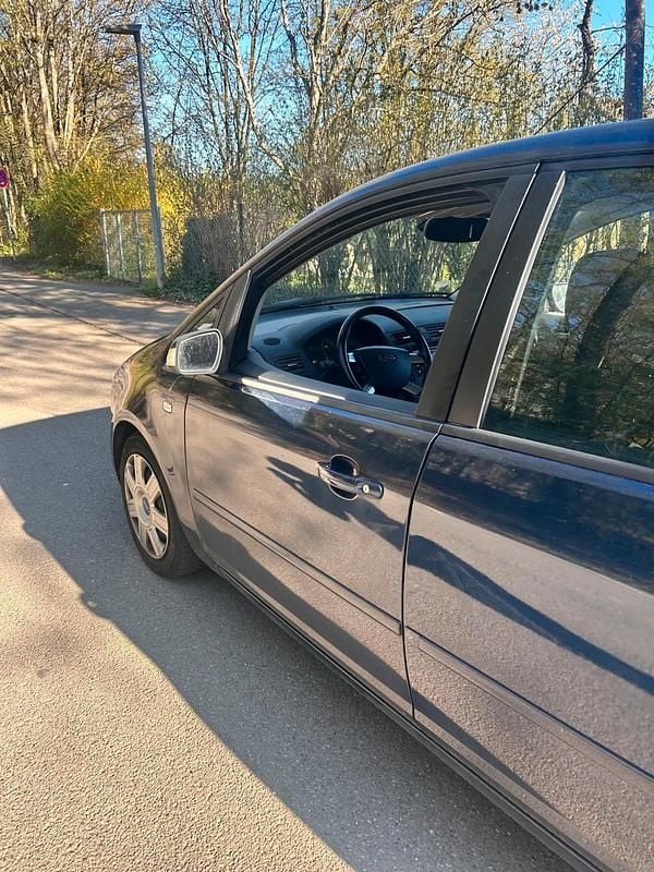 Gebraucht Ford Focus 145 PS (106 kW) 2004 Blau Kleinwagen