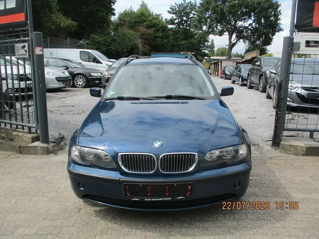 Gebraucht BMW 318 Sport Line 143 PS (105 kW) 2005 Blau Kombi