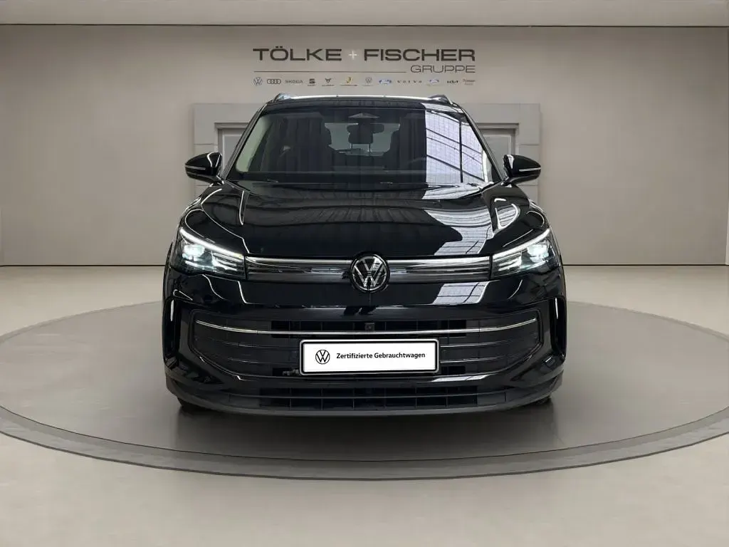Gebraucht VW Tiguan Life 204 PS (150 kW) 2025 Grenadillschwarz (metallic) SUV