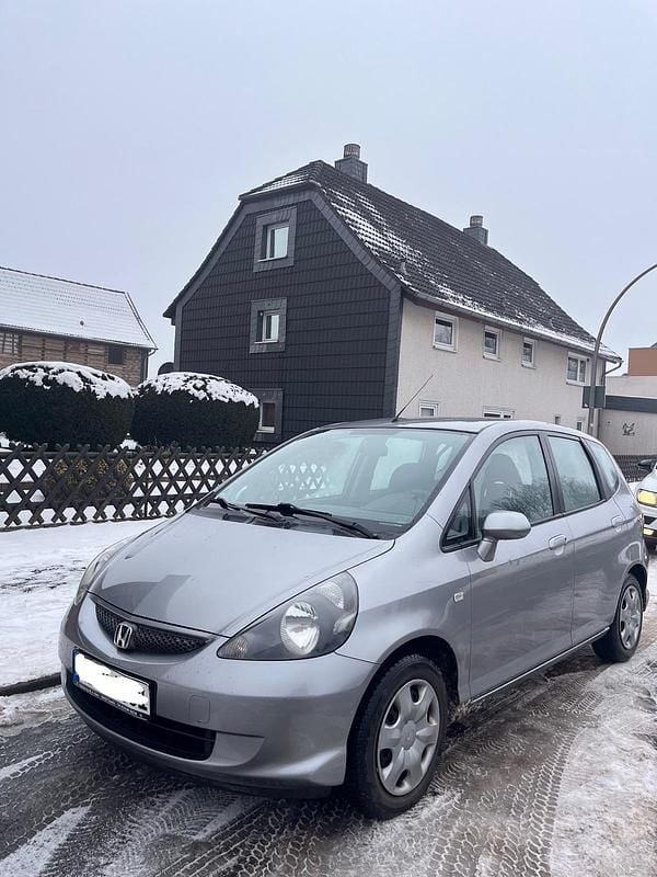 Gebraucht Honda Jazz 80 PS (58 kW) 2008 Silber Kleinwagen