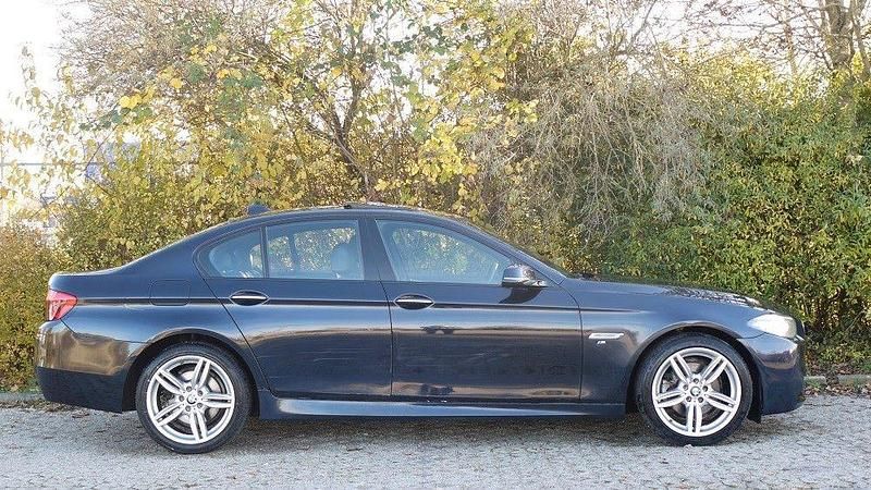 Gebraucht BMW 520 M Sport 190 PS (139 kW) 2016 Schwarz Limousine