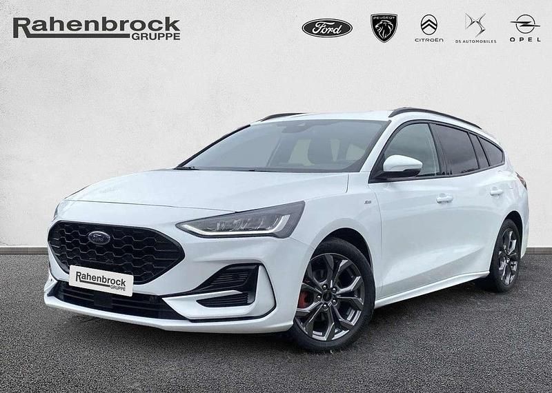 Weiß Gebraucht 2022 Ford Focus ST-Line Kombi | 19.990 € (Etwas zu teuer) - Bild 1/4