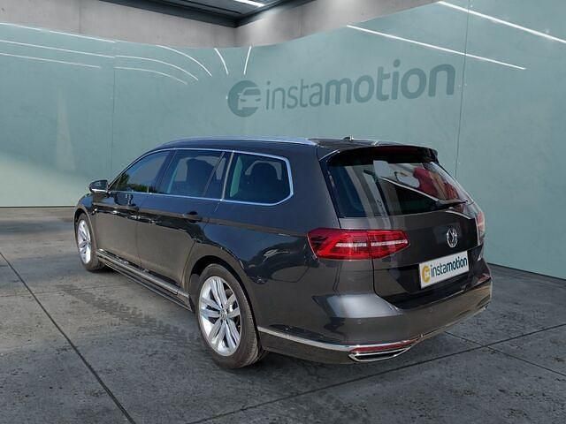 Gebraucht VW Passat Highline 239 PS (175 kW) 2019 Grau Kombi
