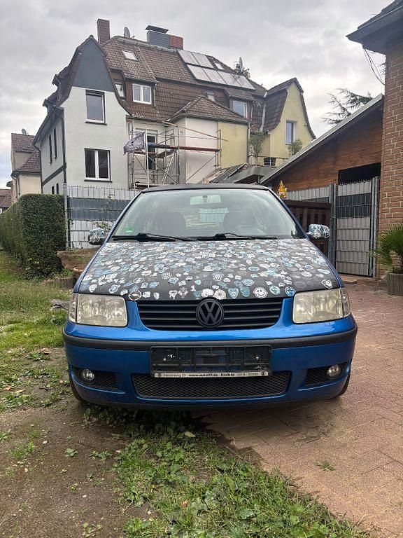 Blau Gebraucht 2001 VW Polo Basis Limousine | 1.500 € (Fairer Preis) - Bild 1/4