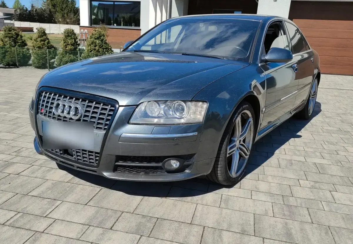 Second-hand Audi S8 450 CP (330 kW) 2007 Berlinǎ