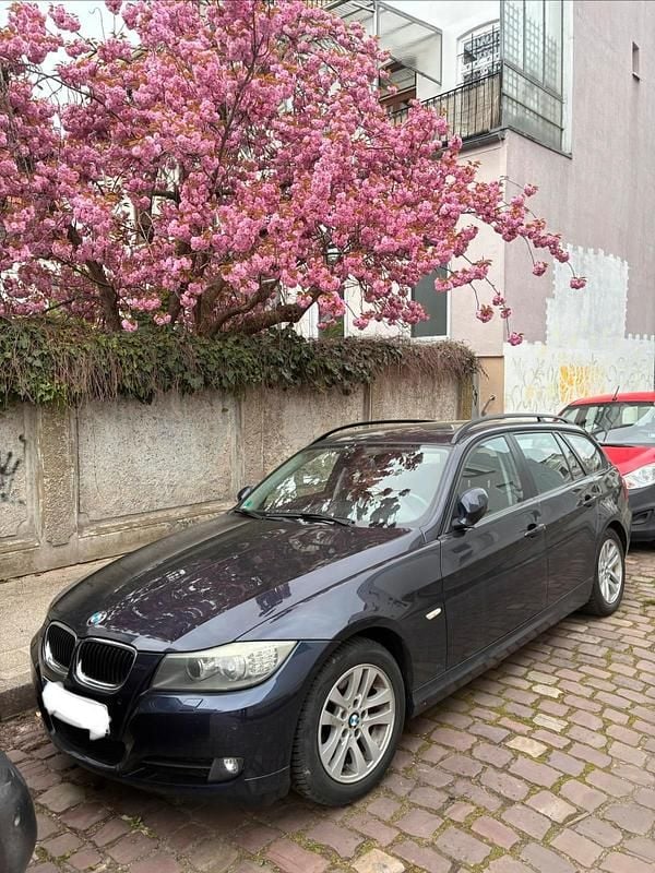 Gebraucht BMW 316 116 PS (85 kW) 2010 Blau Kombi