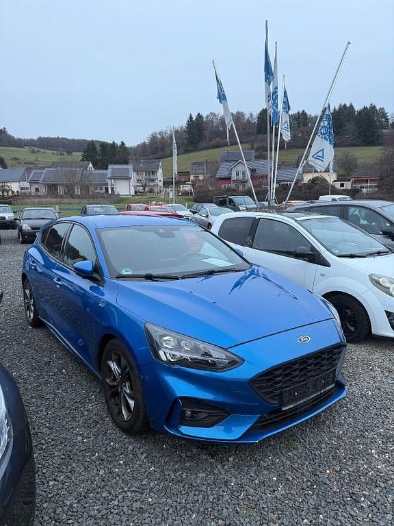 Gebraucht Ford Focus ST-Line 125 PS (91 kW) 2018 Blau Limousine