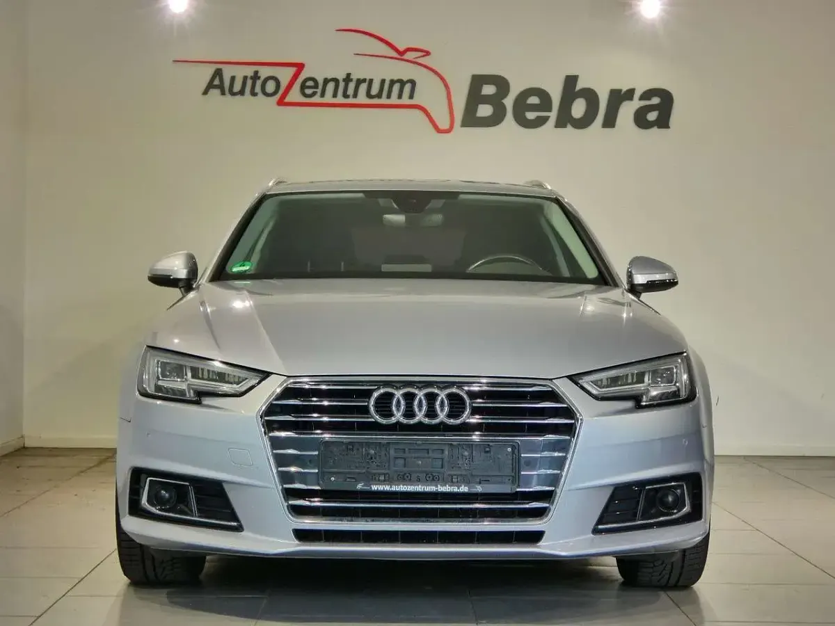Gebraucht Audi A4 Design 150 PS (110 kW) 2017 Florettsilber Kombi