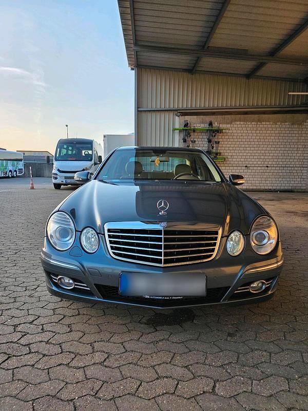 Gebraucht Mercedes E280 Avantgarde 231 PS (169 kW) 2006 Grau Limousine