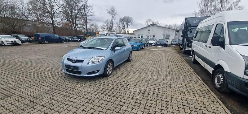 Gebraucht Toyota Auris Team 126 PS (92 kW) 2009 Blau Kleinwagen