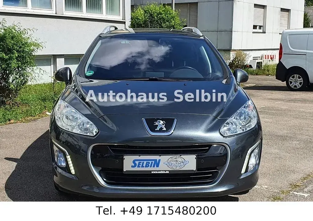 Gebraucht Peugeot 308 SW Allure 111 PS (81 kW) 2013 Grau Kombi