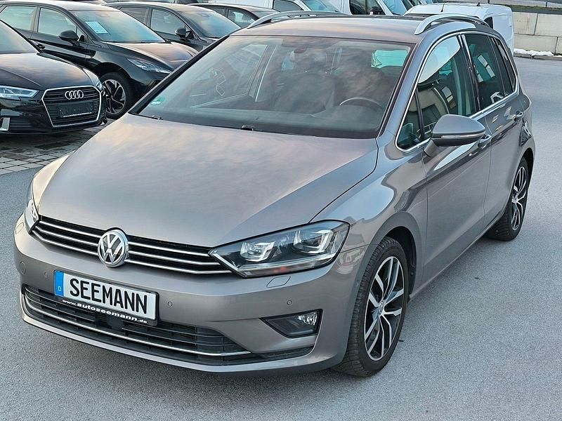 Gebraucht VW Golf VII Highline 125 PS (91 kW) 2015 Grau Kombi