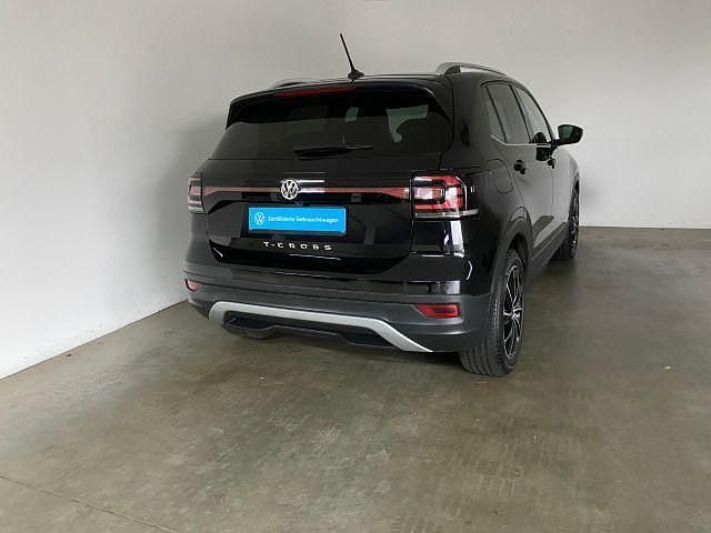 Gebraucht VW T-Cross Style 116 PS (85 kW) 2019 Deep black perleffekt (metallic) SUV