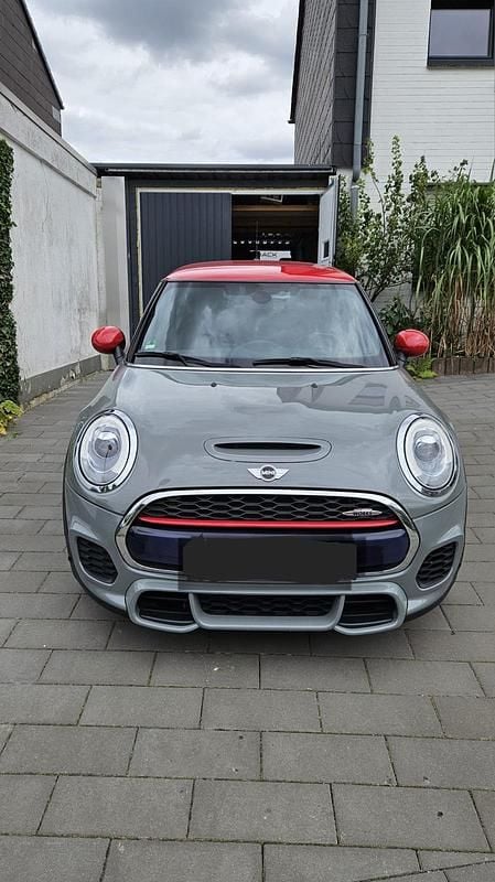 Grau Gebraucht 2017 Mini Coupé Coupé | 18.700 € - Bild 1/4