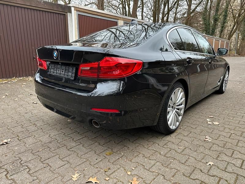 Gebraucht BMW 530 Sport Line 265 PS (194 kW) 2019 Schwarz Limousine