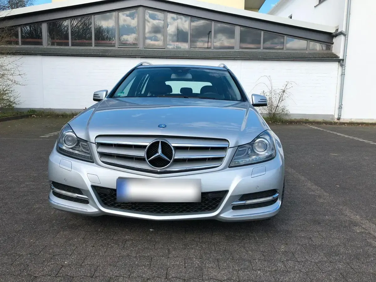 Gebraucht Mercedes C180 Avantgarde 156 PS (114 kW) 2012 Silber Kombi