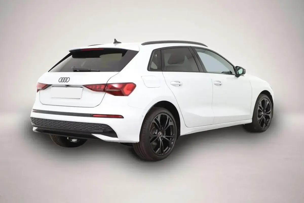 Gebraucht Audi A3 Advanced 204 PS (150 kW) 2025 Manufacturer Limousine