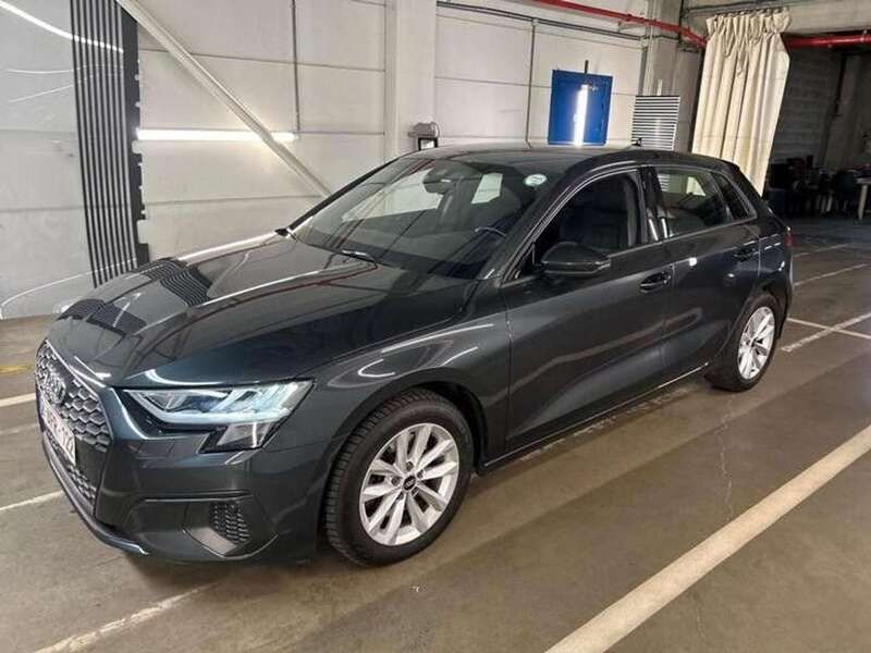 Manhattangrijs (h1h1) Gebraucht 2021 Audi A3 Sportback Kombi | 17.255 € (Superpreis) - Bild 1/4