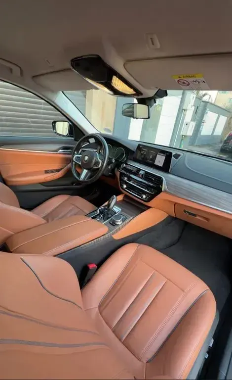 Gebraucht BMW 520 Luxury Line 190 PS (139 kW) 2017 Schwarz Limousine