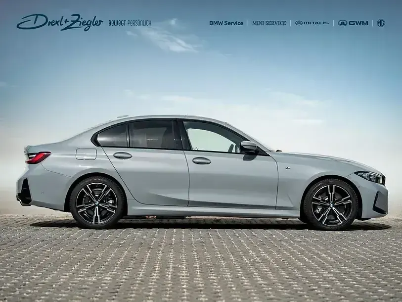 Gebraucht BMW 330 M Sport 286 PS (210 kW) 2025 M brooklyn grau metallic Limousine
