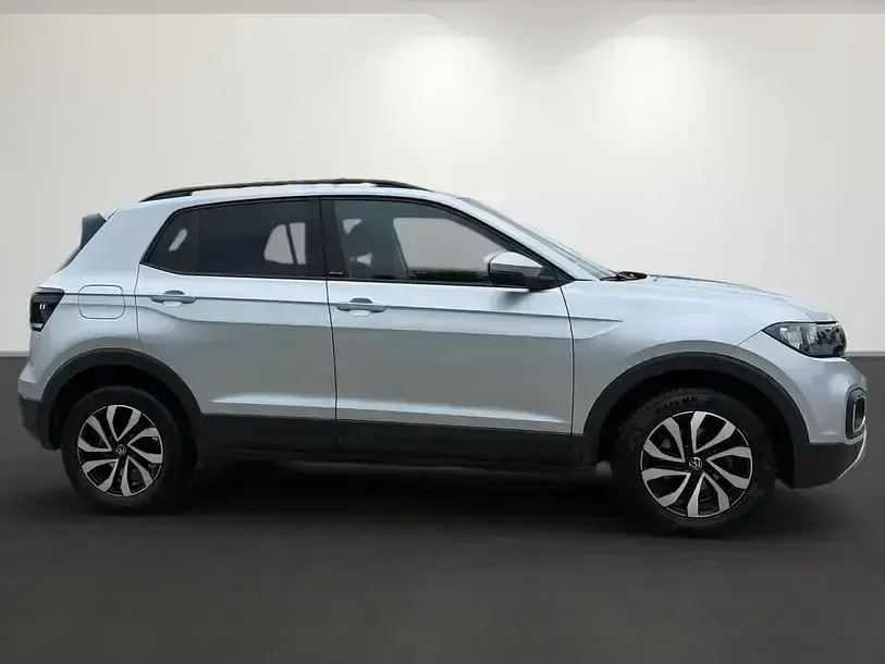 Gebraucht VW T-Cross Active 110 PS (80 kW) 2022 Reflexsilber metallic SUV