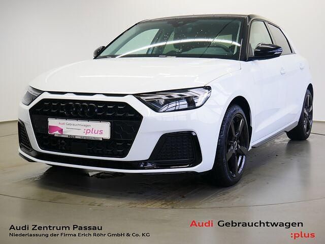Gebraucht Audi A1 Sportback Advanced 95 PS (69 kW) 2024 Gletscherweiss metallic mythosschwarz metallic Kleinwagen